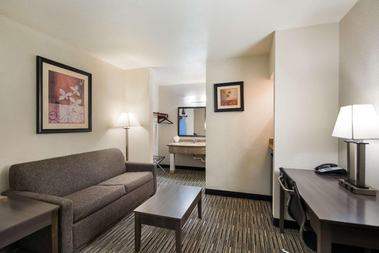 Quality Inn & Suites Lufkin Exteriér fotografie