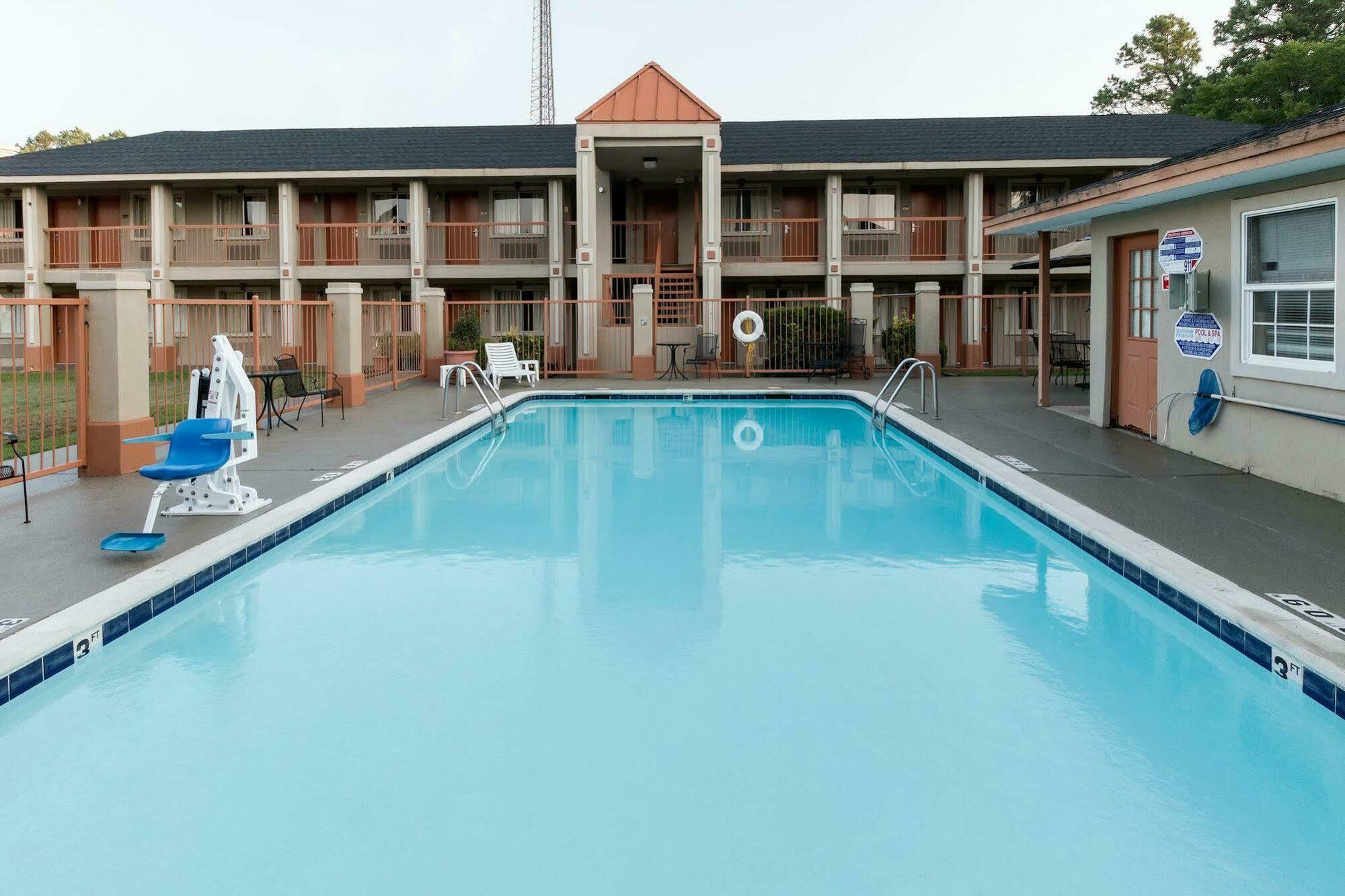 Quality Inn & Suites Lufkin Exteriér fotografie